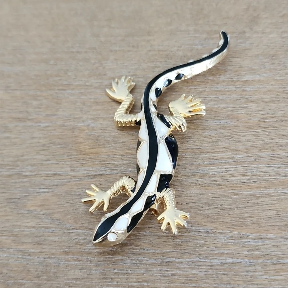 Vintage 80s Gecko Lizard Brooch Black White Gold Enamel Statement Pin